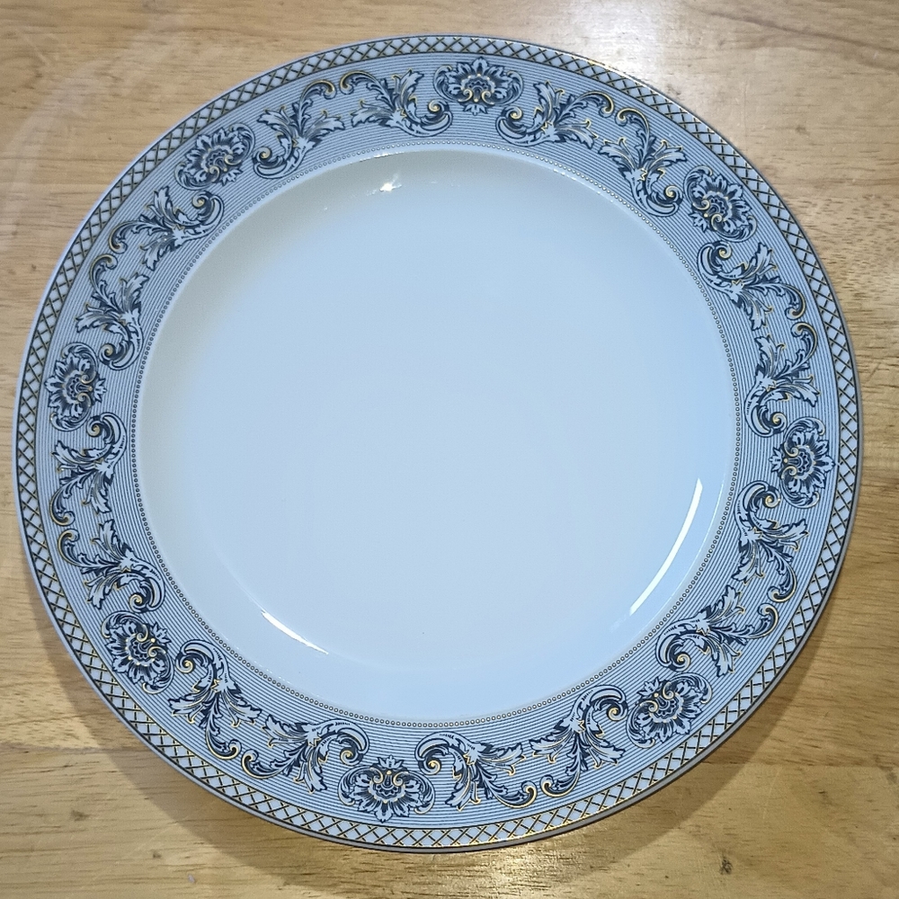 Versace Dinner Plate - Picture 3 of 4